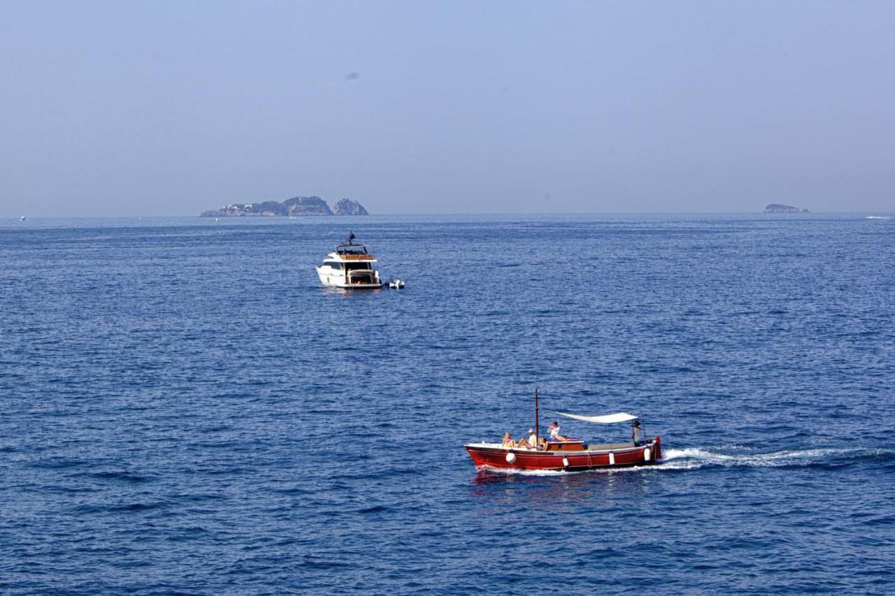 Amore Rentals - Villa Lo Scoglio ポジターノ エクステリア 写真